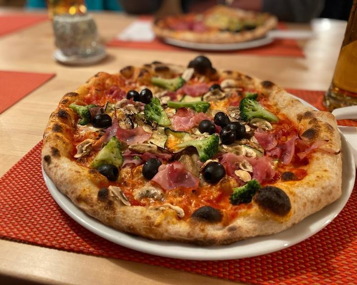 Ristorante-Pizzeria Cortina